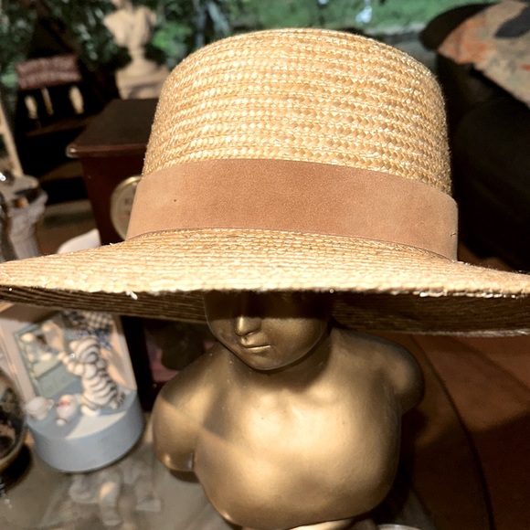Here’s to a woman who wears many Hats main image 5